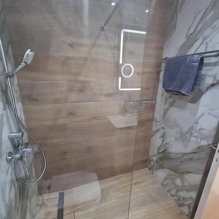 Kato Let - The Honey Pot Apartament Pafos