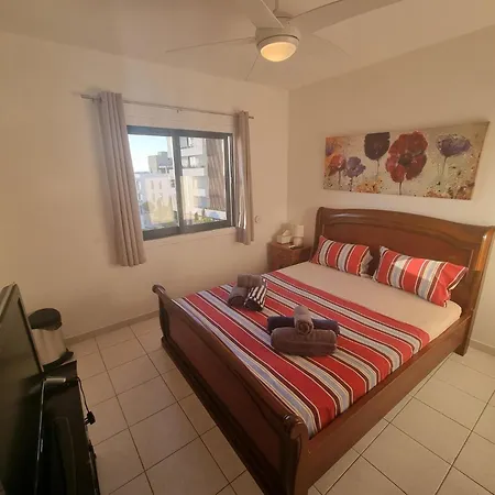 Kato Let - The Honey Pot Apartament